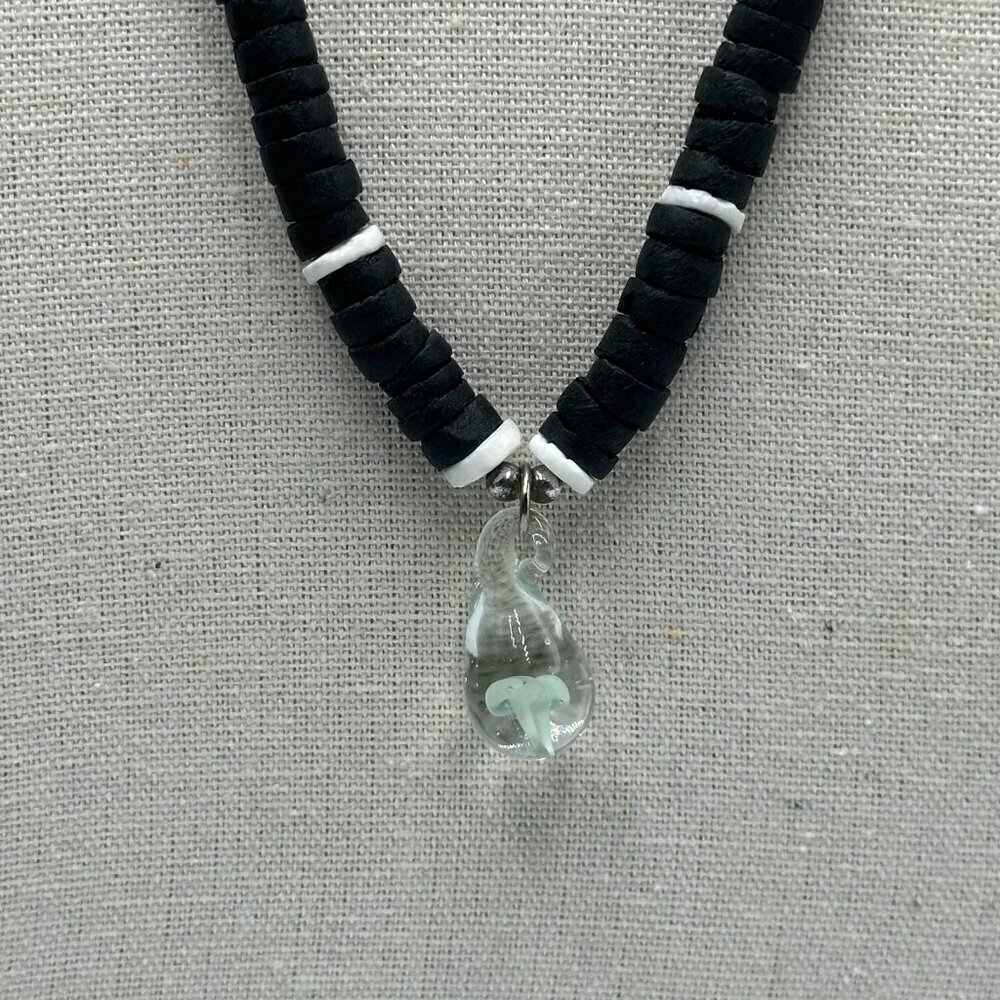 Black Beaded Necklace Glass Mushroom Pendant Mens Surfer Style 18 Inch
